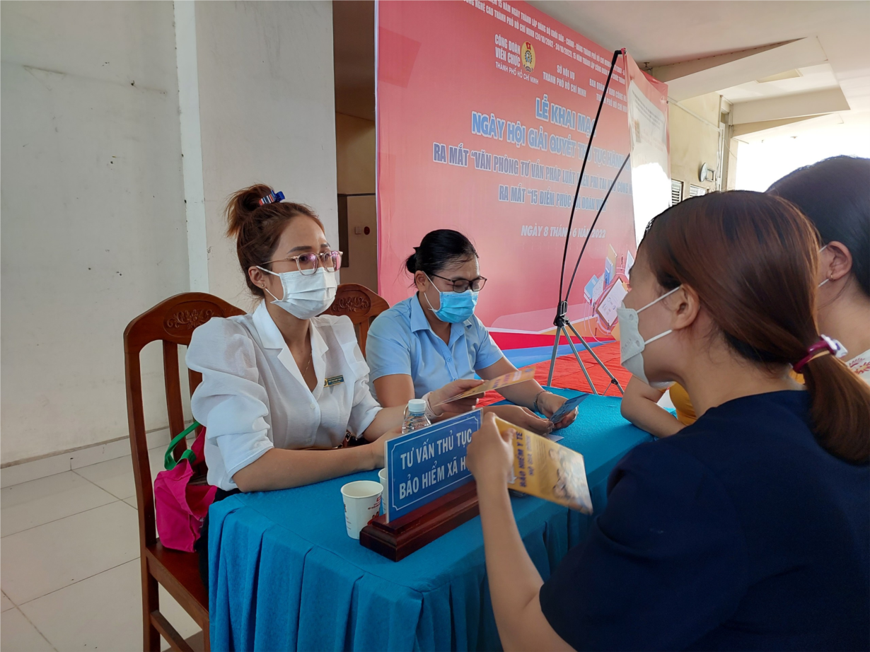 Thủ tục hành chính vẫn gây nhiều khó khăn cho doanh nghiệp (8/6/2022)